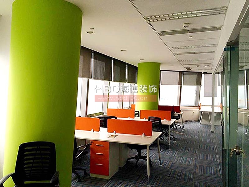 綠地中心辦公室裝修 古麗池集團辦公區走道 綠地中心辦公室裝修 古麗池集團辦公區走道