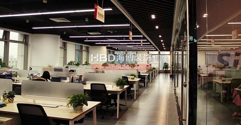 辦公室裝修實(shí)景照,辦公區(qū)裝修設(shè)計(jì).jpg 辦公室裝修實(shí)景照,辦公區(qū)裝修設(shè)計(jì).jpg