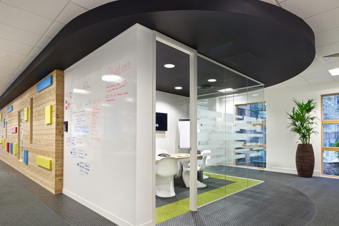 創(chuàng)意辦公室裝修設(shè)計.jpg 創(chuàng)意辦公室裝修設(shè)計.jpg