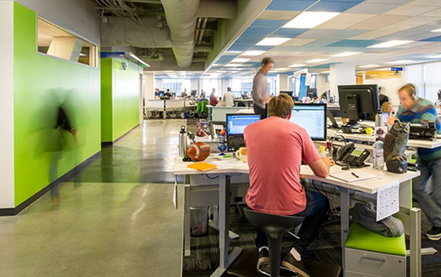 辦公室裝修設(shè)計(jì),簡(jiǎn)約辦公室裝修,廣州裝修設(shè)計(jì)公司,輕松辦公室裝修.jpg 辦公室裝修設(shè)計(jì),簡(jiǎn)約辦公室裝修,廣州裝修設(shè)計(jì)公司,輕松辦公室裝修.jpg