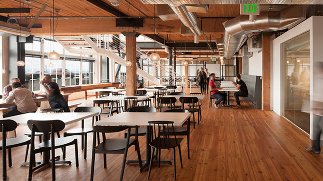 開放式辦公室裝修設(shè)計.jpg 開放式辦公室裝修設(shè)計.jpg