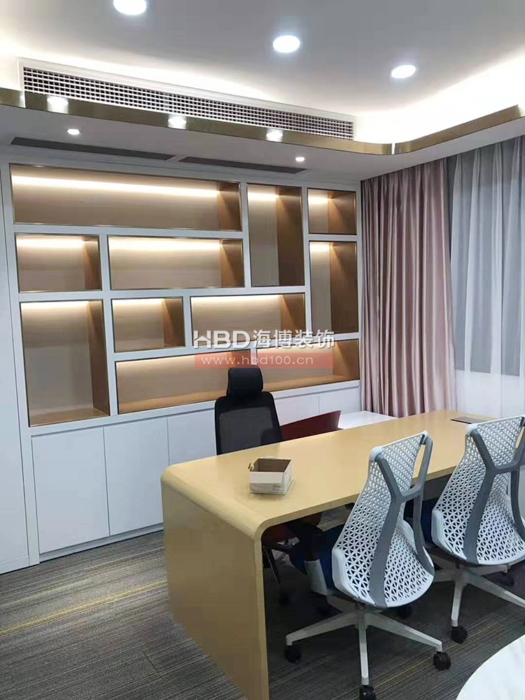 身所辦公室裝修設(shè)計(jì).jpg 身所辦公室裝修設(shè)計(jì).jpg