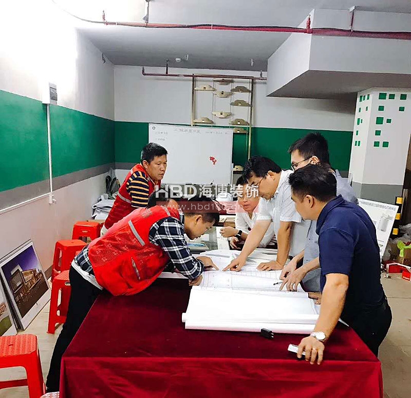 海博裝飾施工現(xiàn)場(chǎng).jpg 海博裝飾施工現(xiàn)場(chǎng).jpg