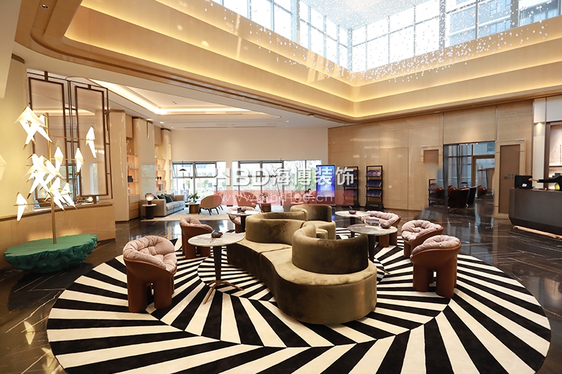 廣州售樓中心裝修設(shè)計.jpg 廣州售樓中心裝修設(shè)計.jpg